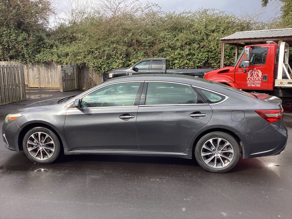 2018 Toyota Avalon Image 4