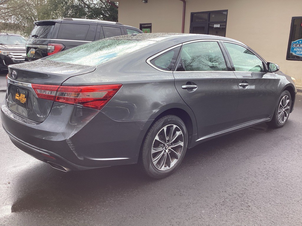 2018 Toyota Avalon Image 7