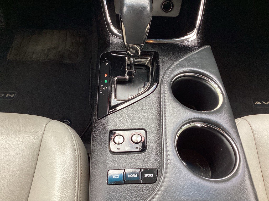 2018 Toyota Avalon Image 19