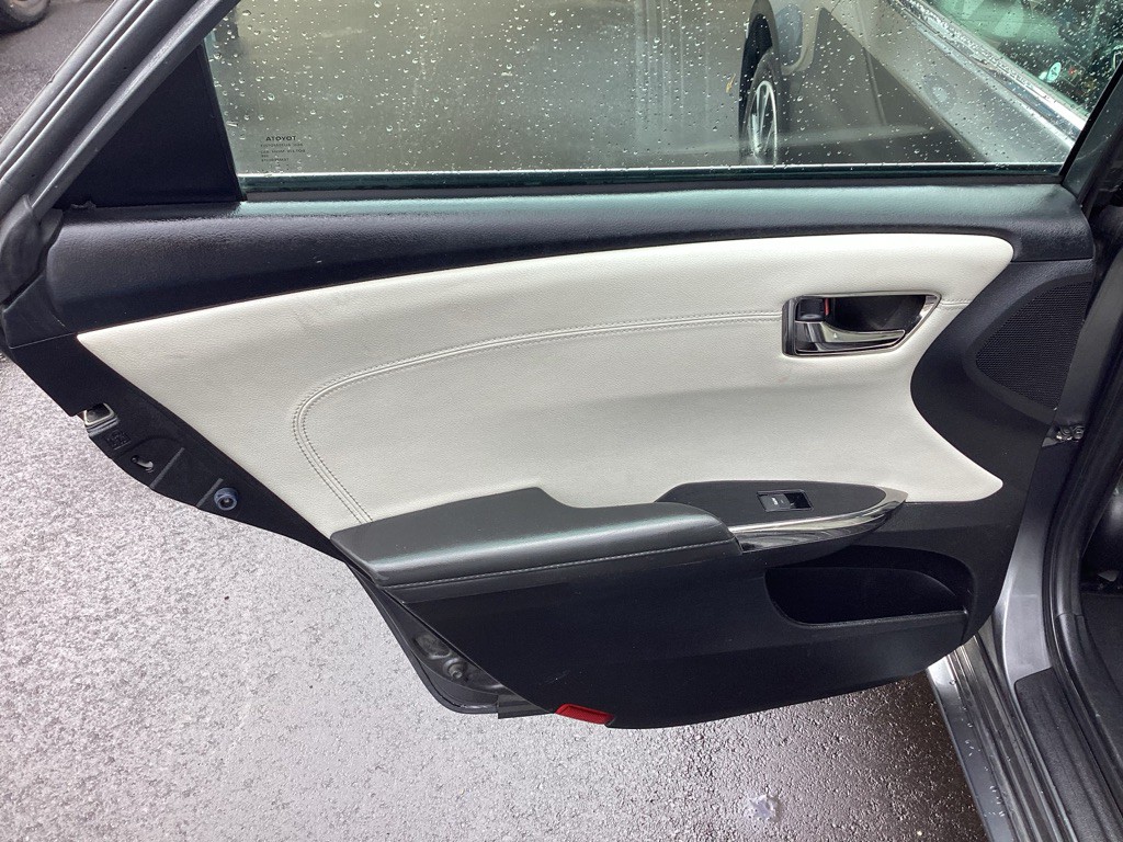 2018 Toyota Avalon Image 24