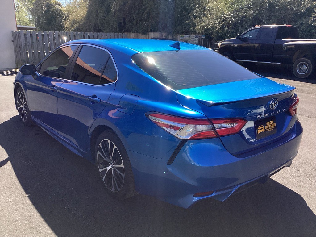 2020 Toyota Camry Image 5