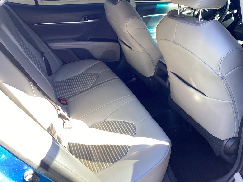 2020 Toyota Camry Image 12