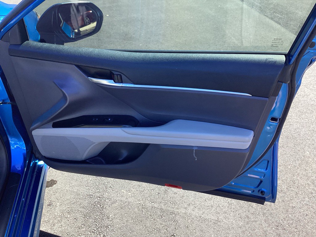 2020 Toyota Camry Image 22