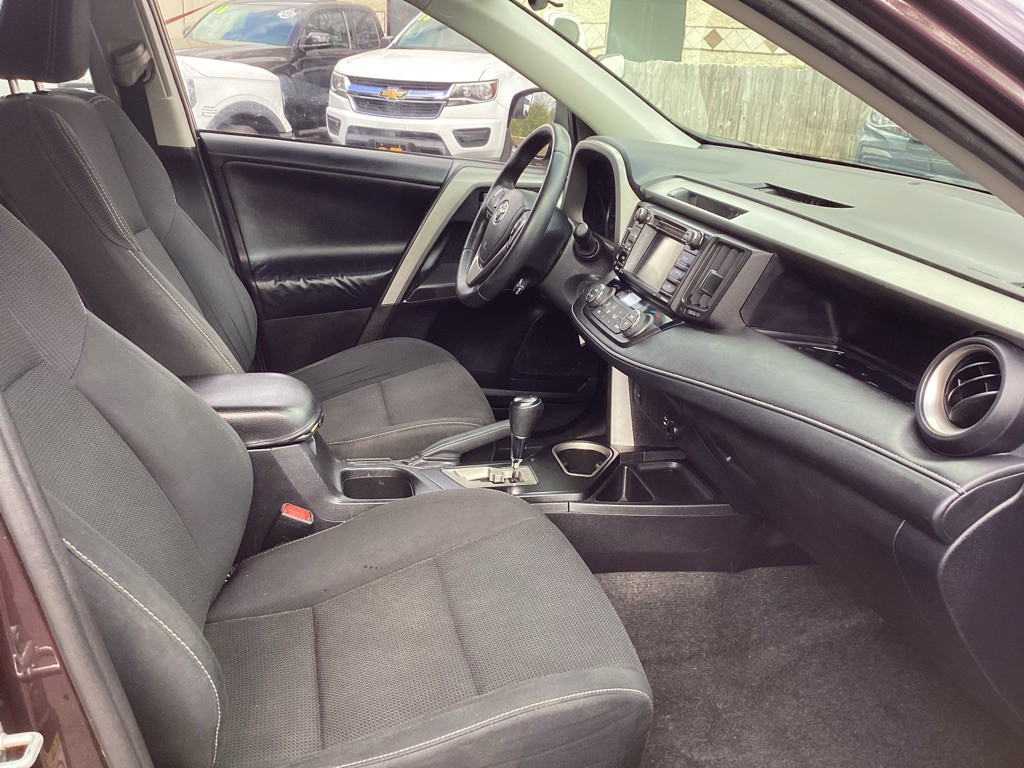 2017 Toyota Rav4 Image 10