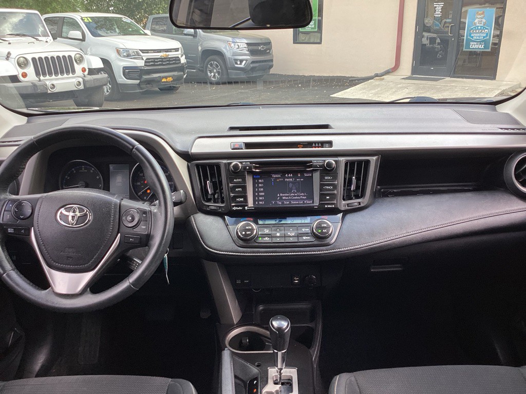 2017 Toyota Rav4 Image 13