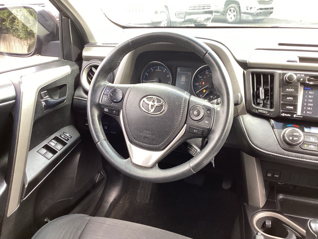 2017 Toyota Rav4 Image 14
