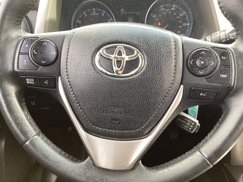 2017 Toyota Rav4 Image 18