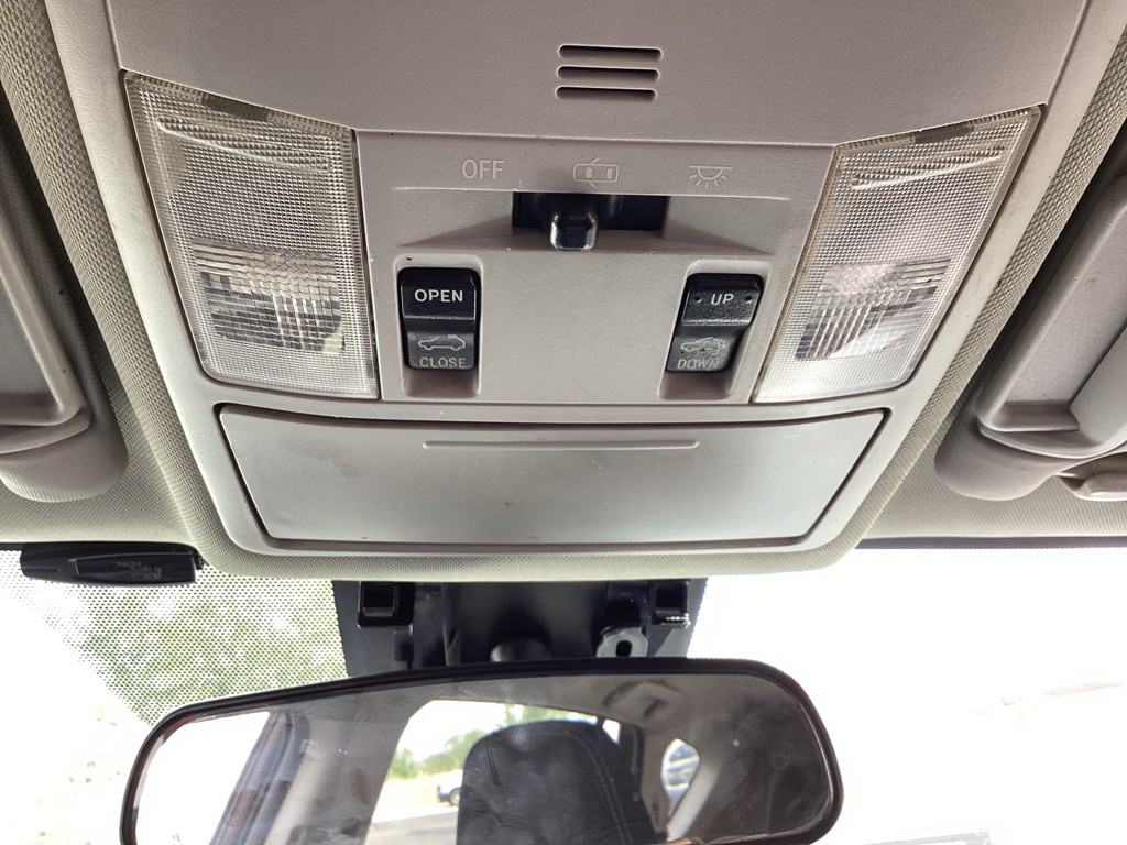 2017 Toyota Rav4 Image 19