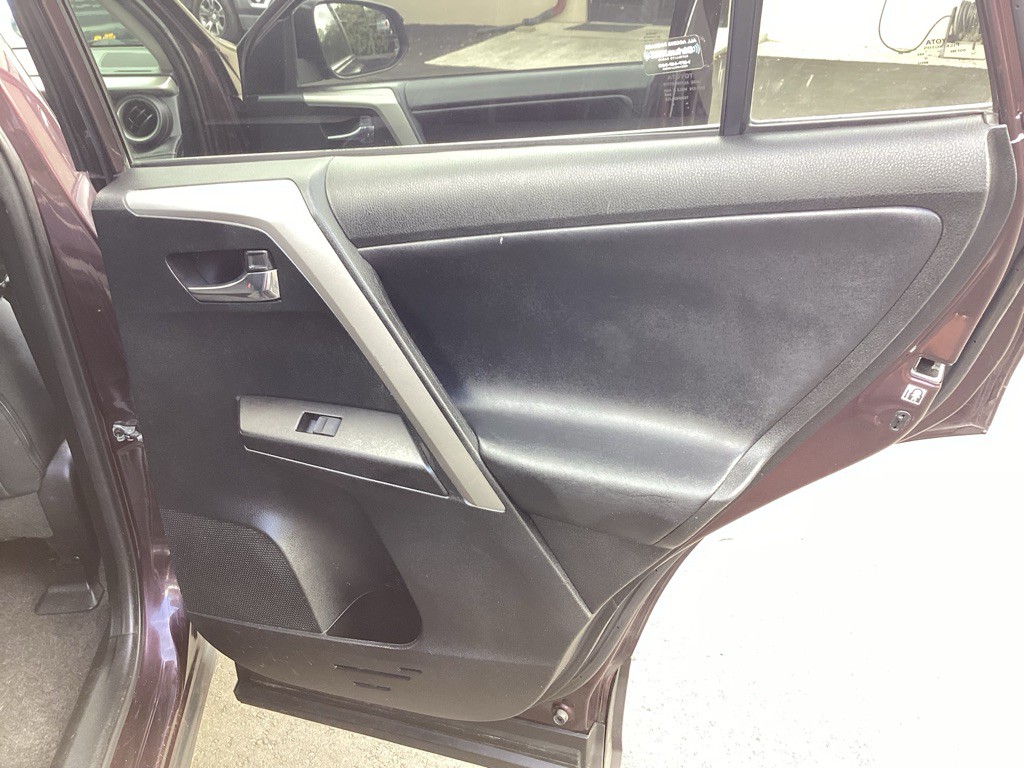 2017 Toyota Rav4 Image 25