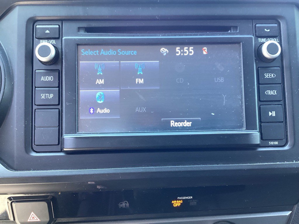 2016 Toyota Tacoma Image 17