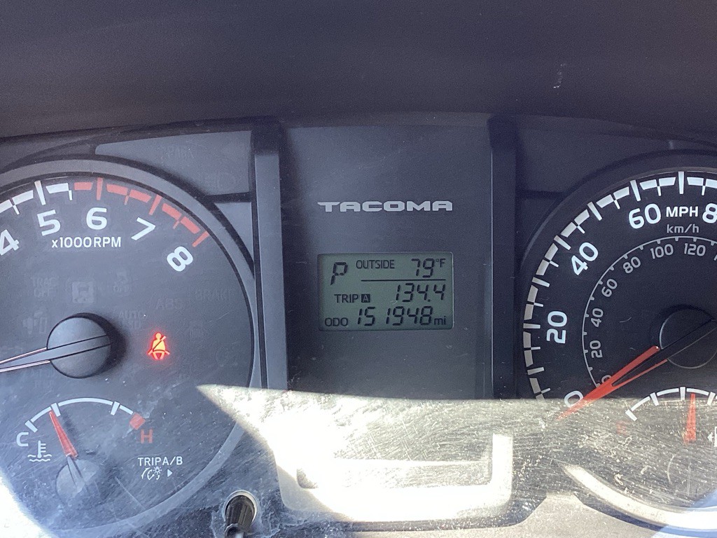 2016 Toyota Tacoma Image 21