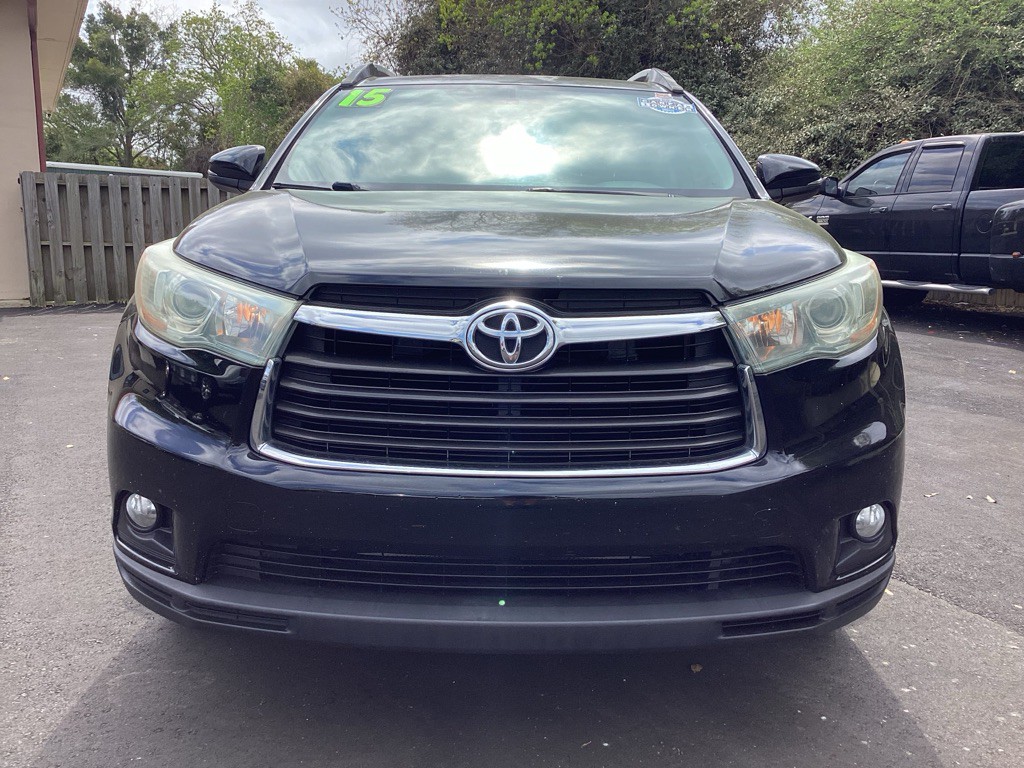 2015 Toyota Highlander Image 2