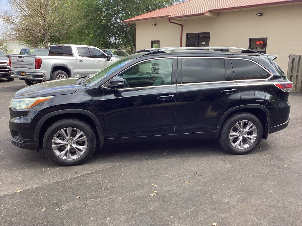 2015 Toyota Highlander Image 4