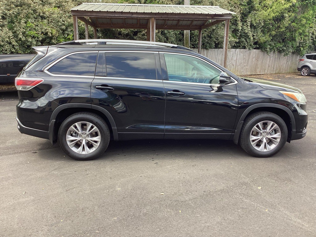 2015 Toyota Highlander Image 8