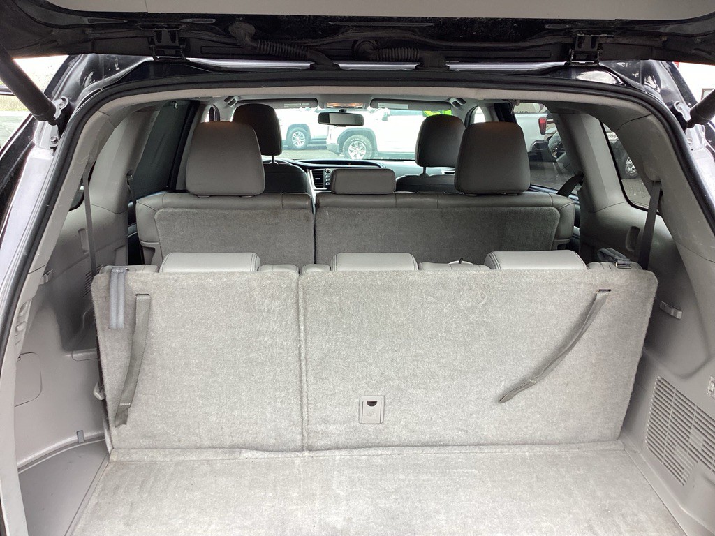 2015 Toyota Highlander Image 24