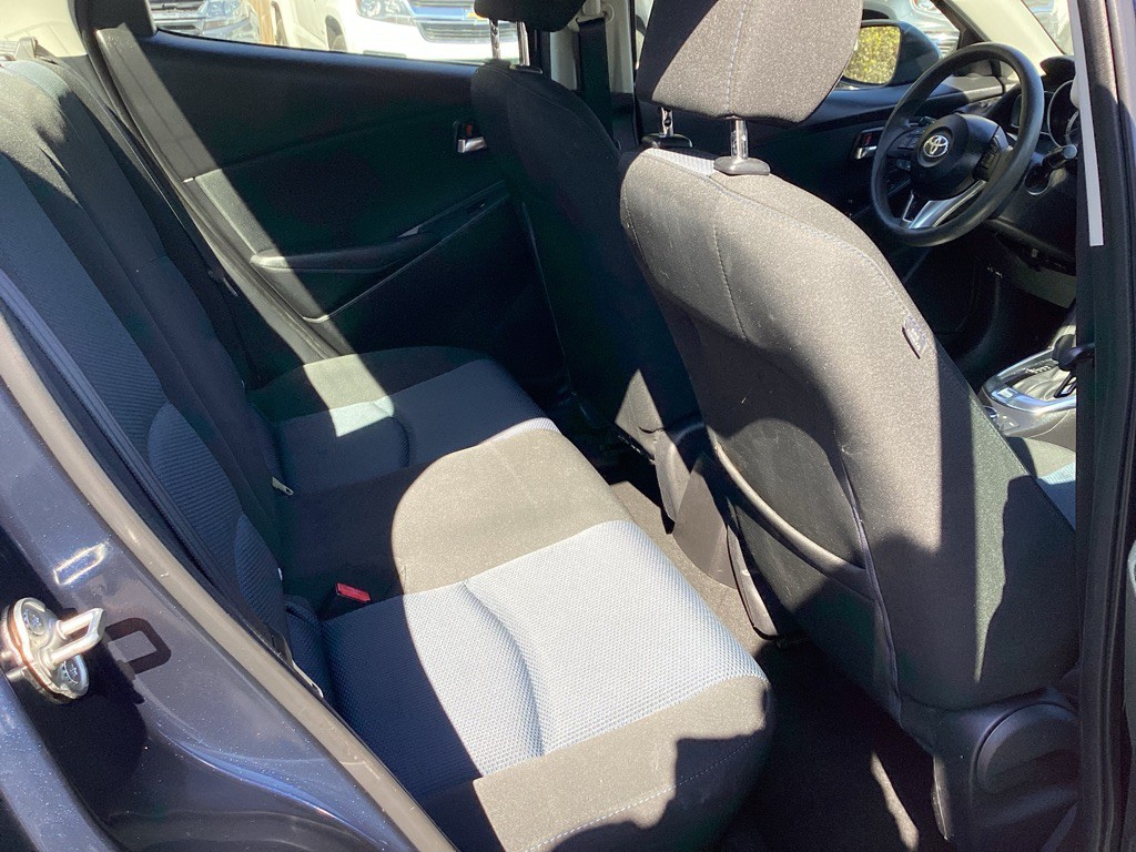 2018 Toyota Yaris Image 11