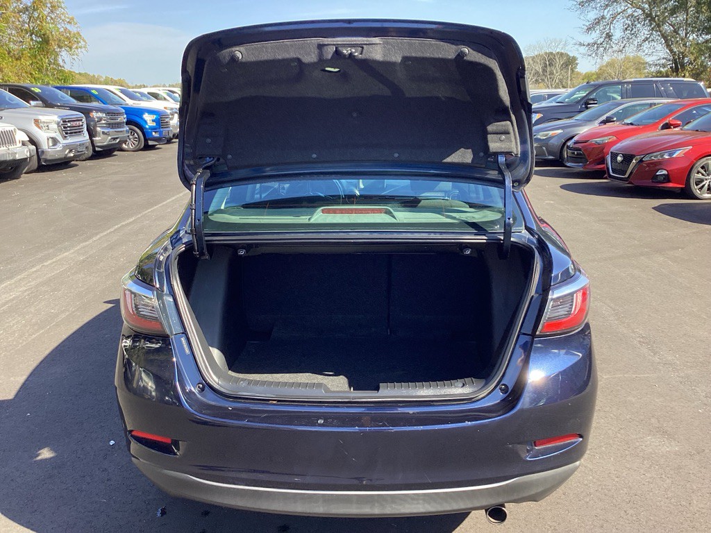 2018 Toyota Yaris Image 12