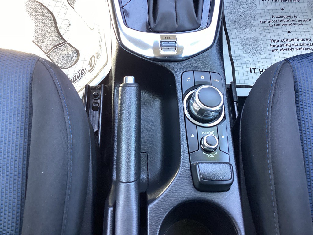 2018 Toyota Yaris Image 19