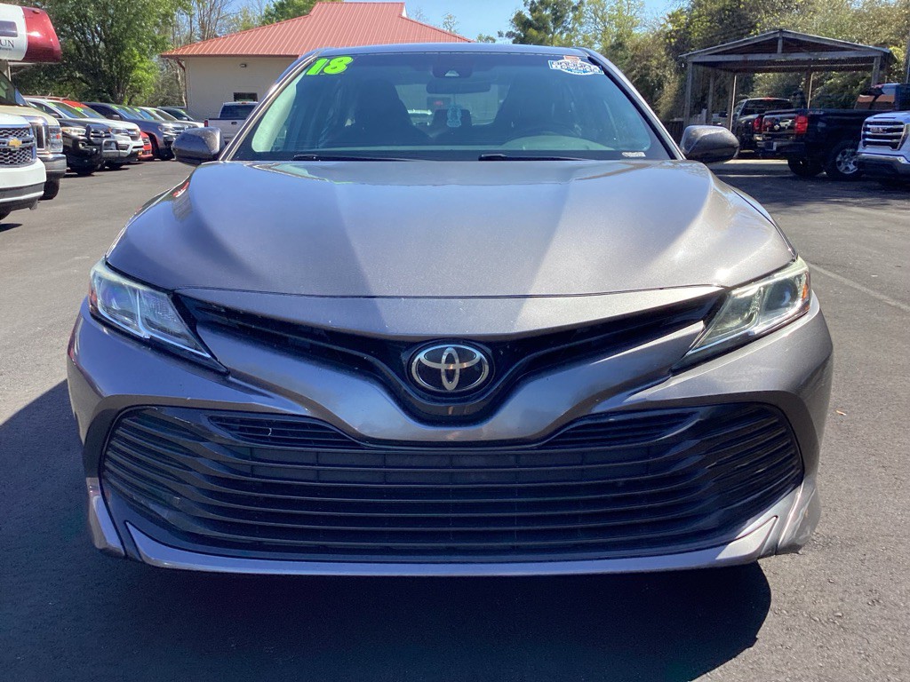 2018 Toyota Camry Image 2
