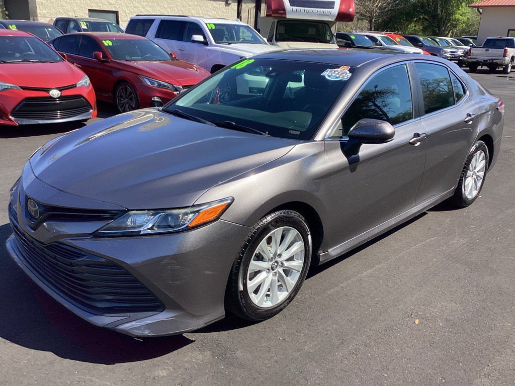 2018 Toyota Camry Image 3