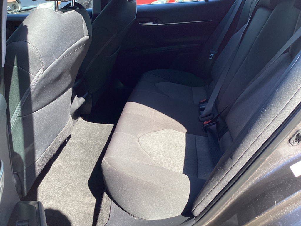 2018 Toyota Camry Image 11