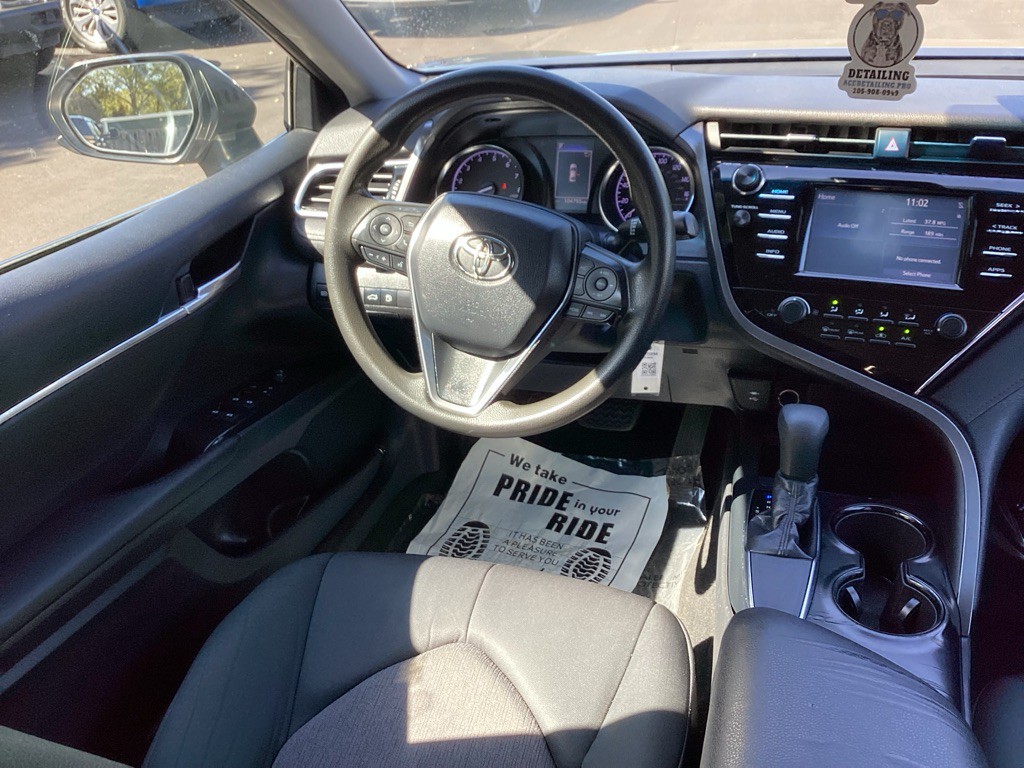 2018 Toyota Camry Image 15