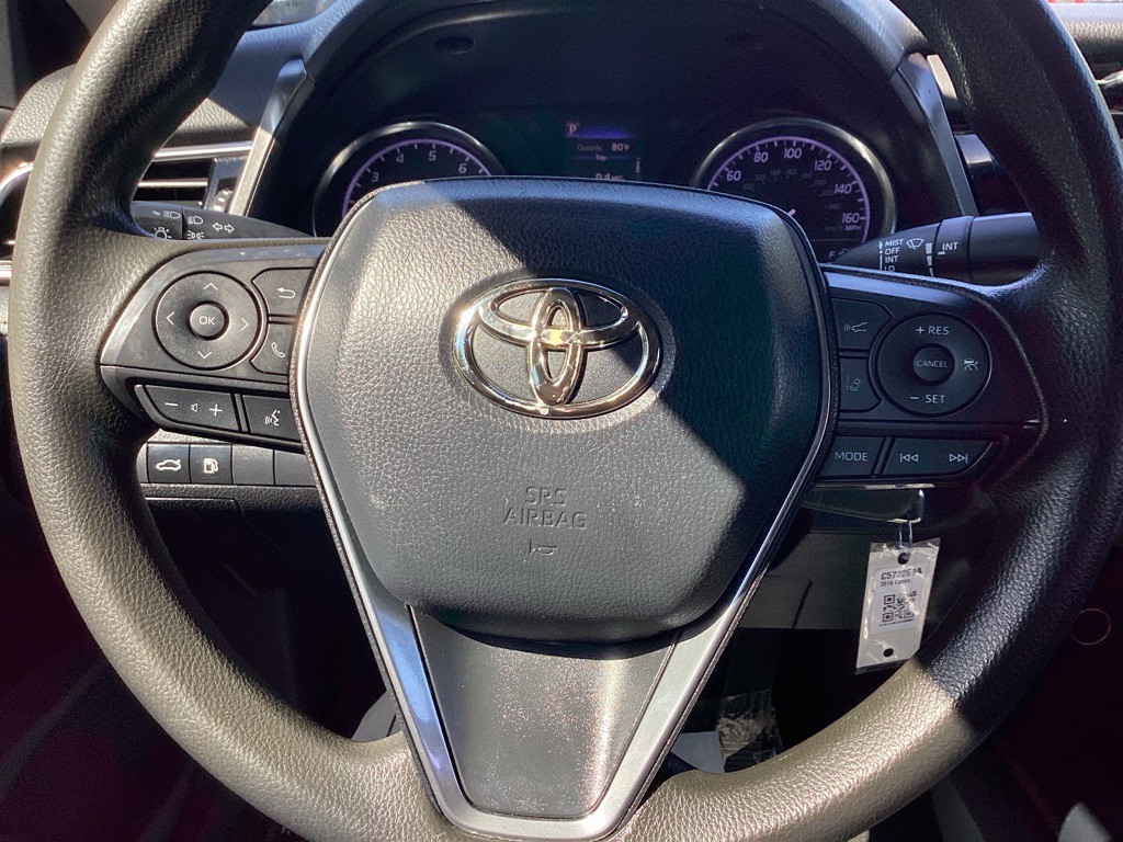 2018 Toyota Camry Image 18