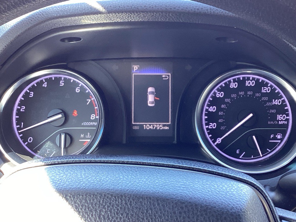 2018 Toyota Camry Image 20