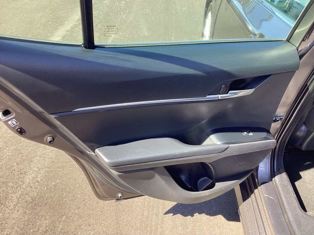 2018 Toyota Camry Image 23