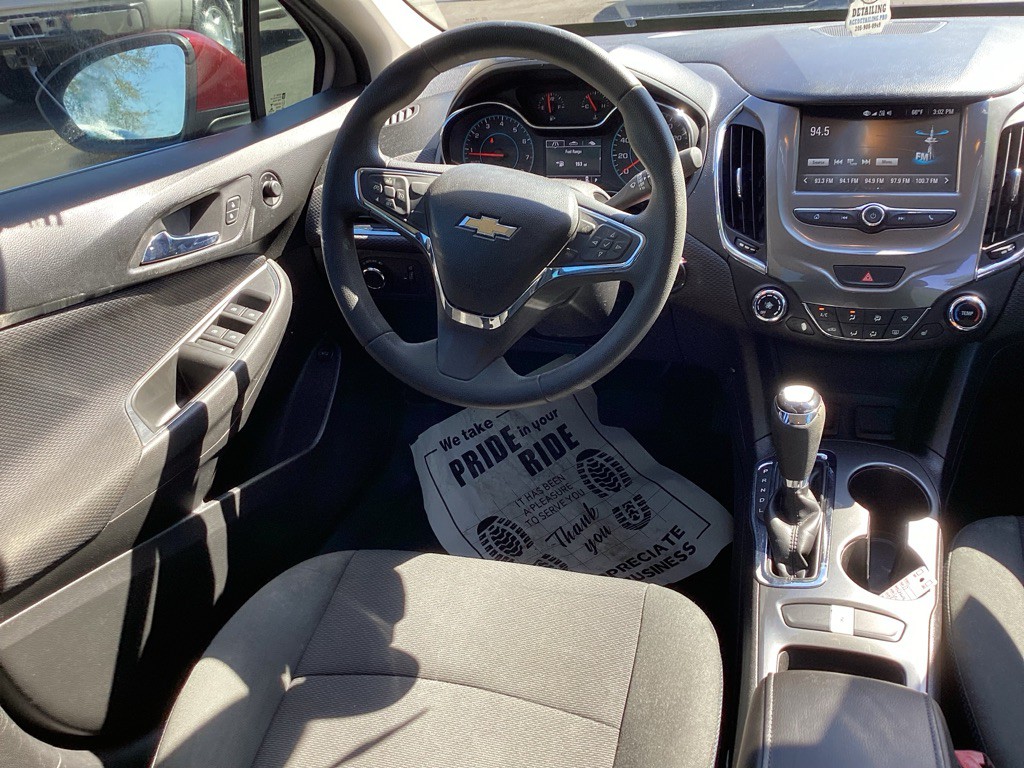 2017 Chevrolet Cruze Image 14