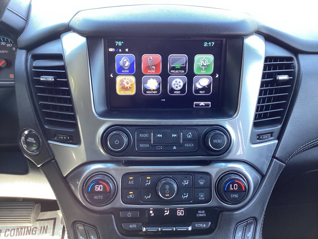 2019 Chevrolet Suburban Image 19