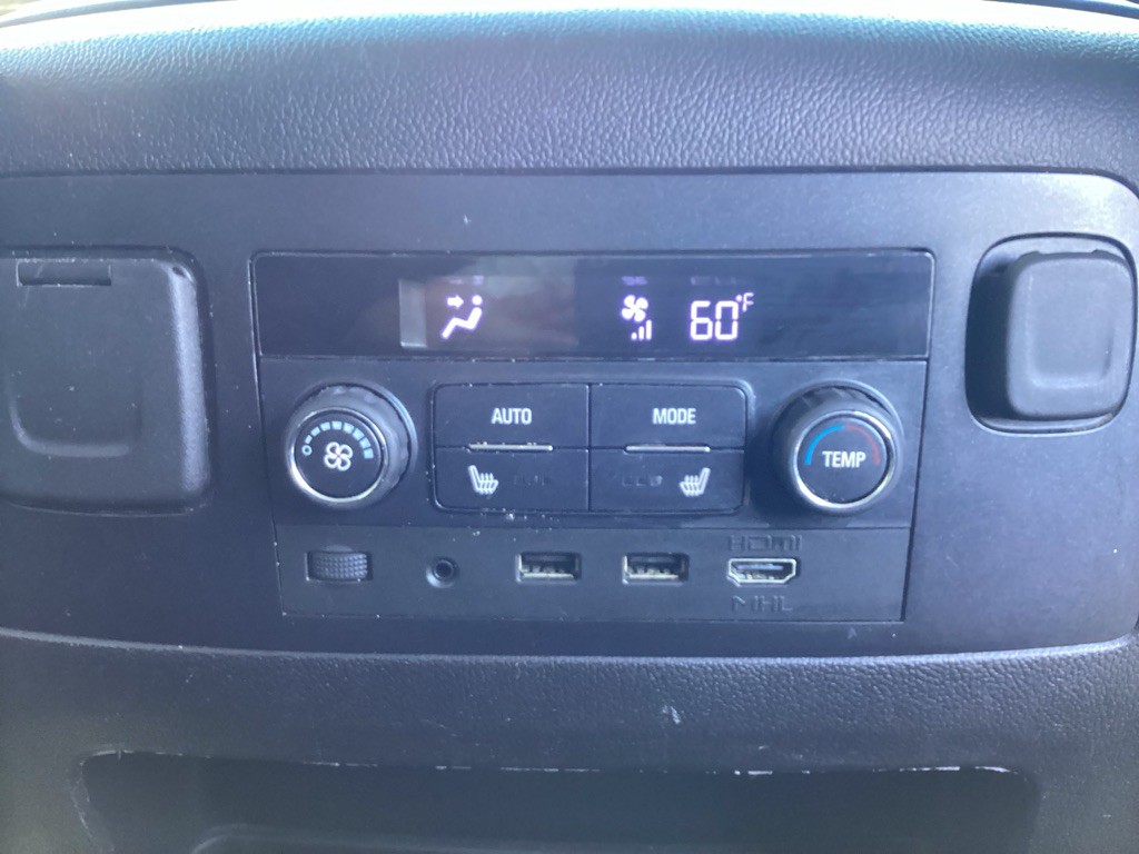 2019 Chevrolet Suburban Image 23