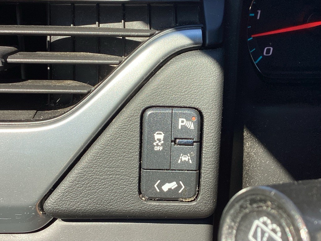 2019 Chevrolet Suburban Image 24