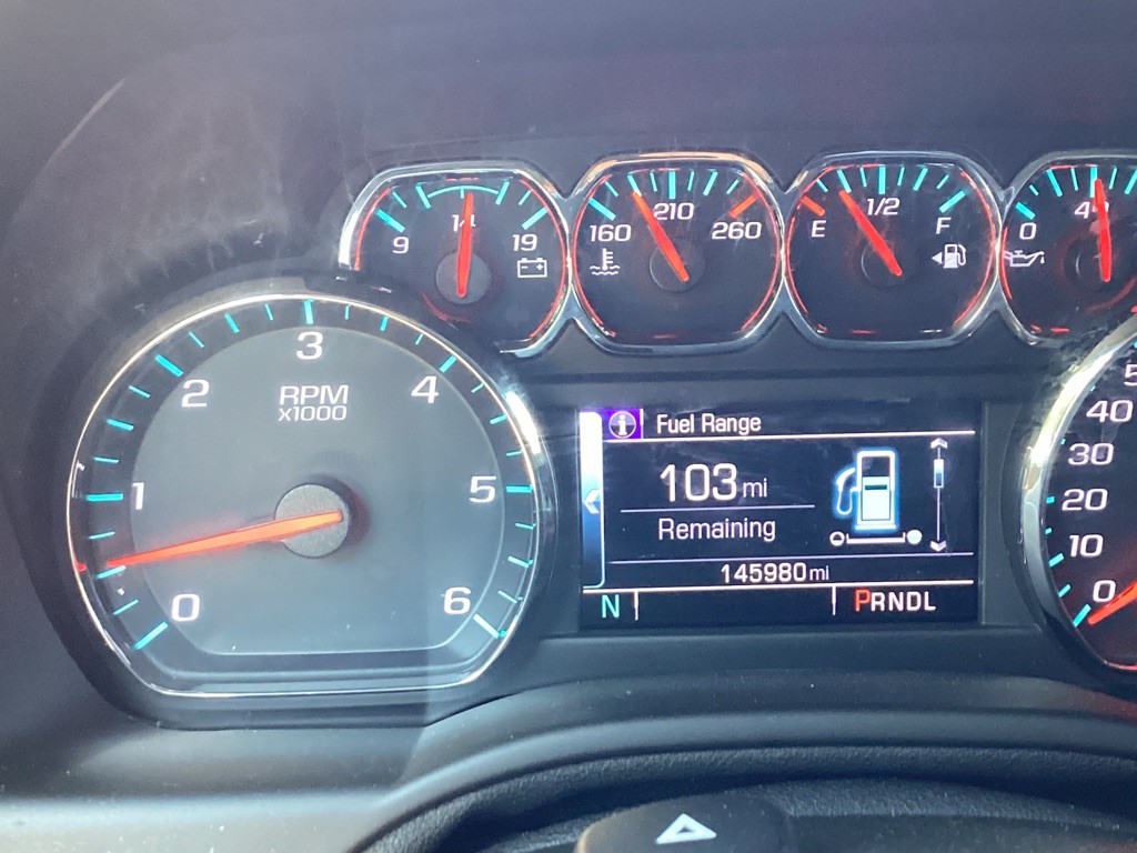 2019 Chevrolet Suburban Image 25