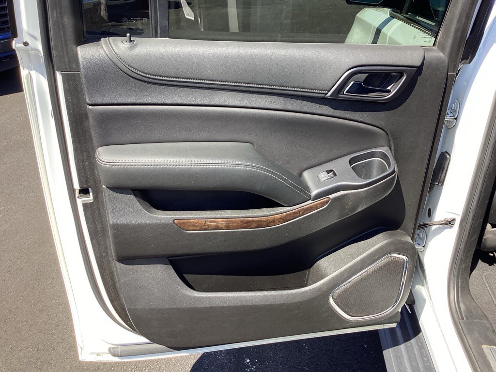 2019 Chevrolet Suburban Image 30
