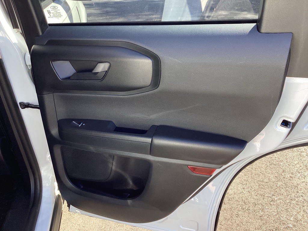 2022 Ford Bronco Image 24