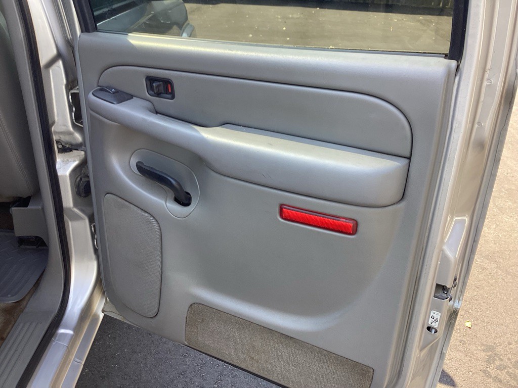 2005 GMC Sierra Image 25