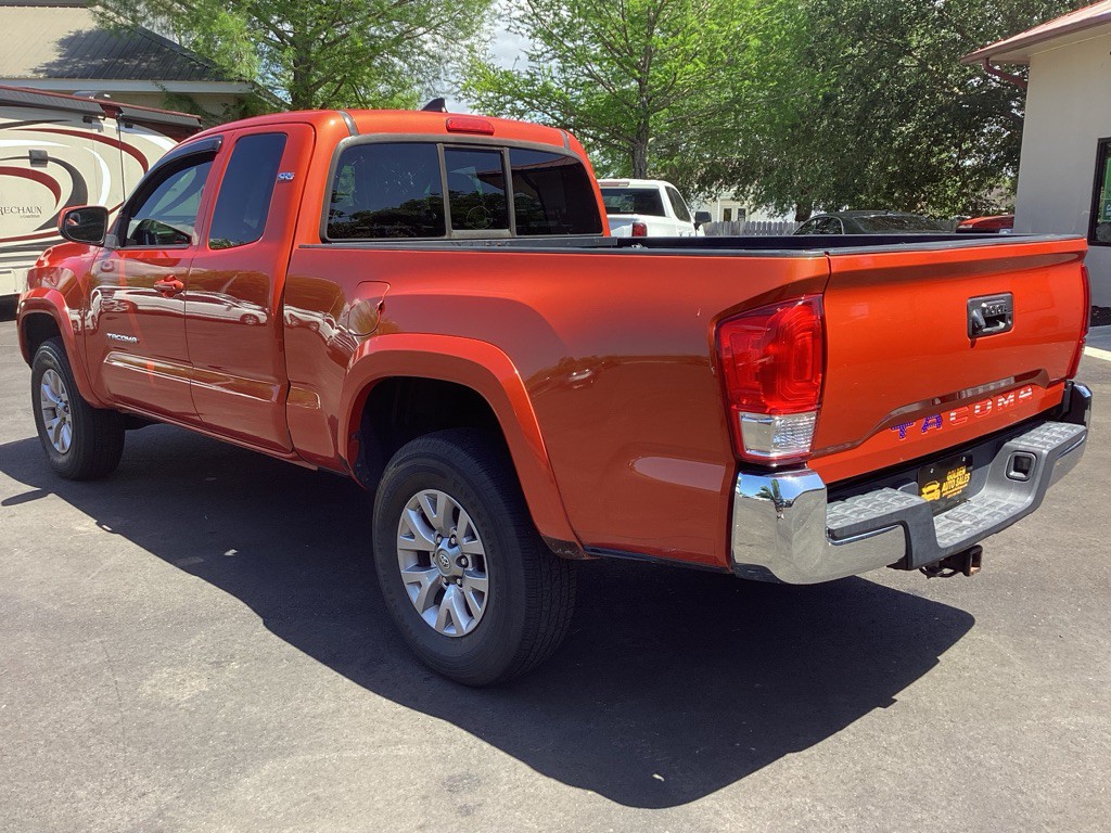 2016 Toyota Tacoma Image 5