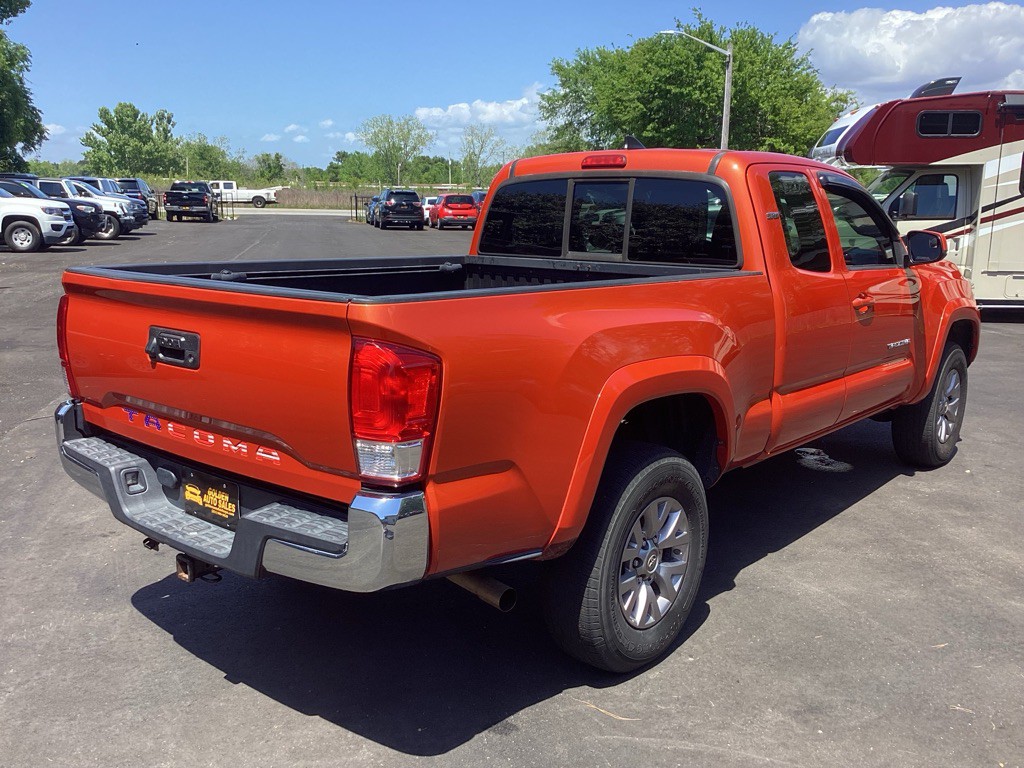 2016 Toyota Tacoma Image 7