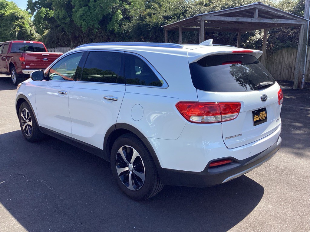 2017 Kia Sorento Image 5