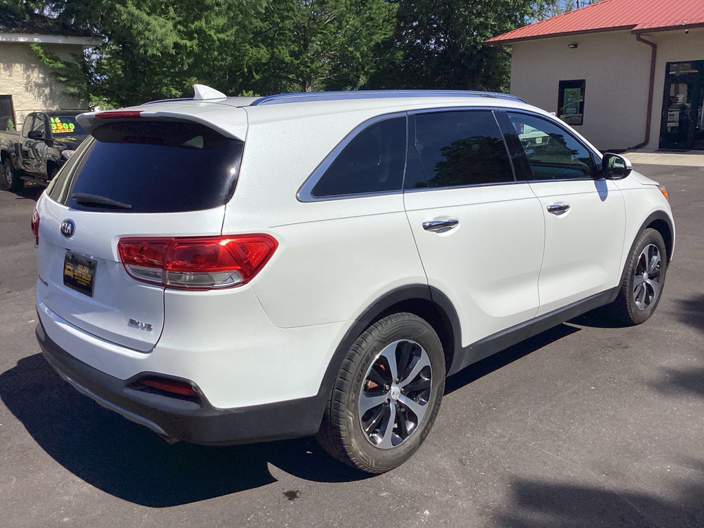 2017 Kia Sorento Image 7
