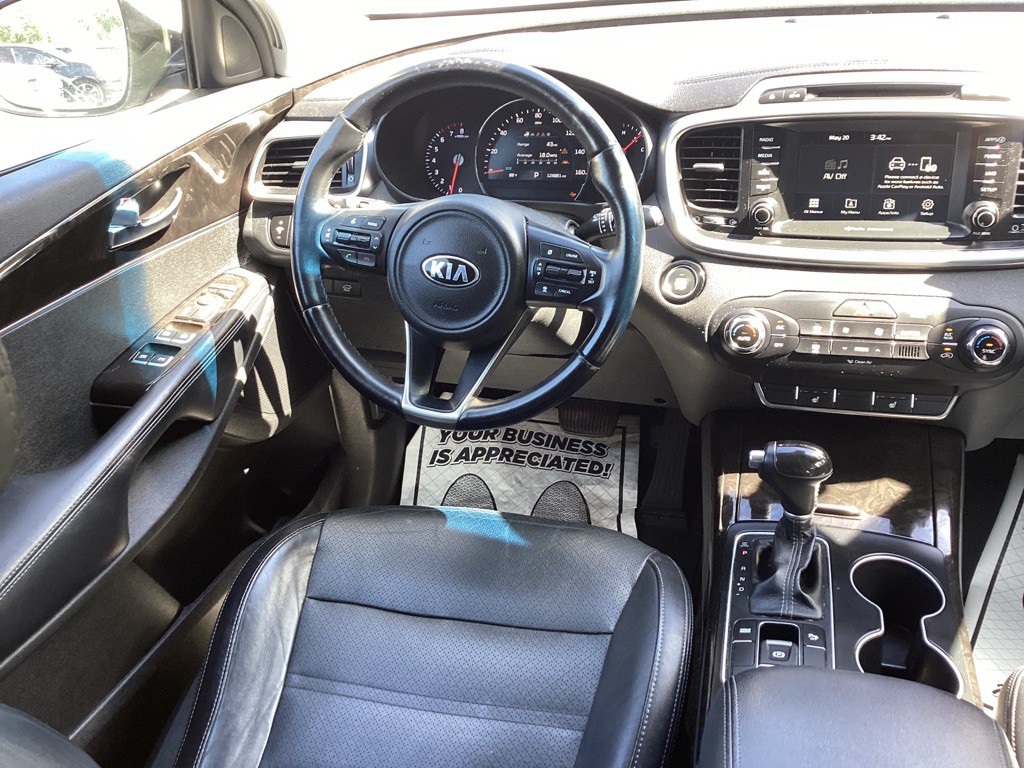 2017 Kia Sorento Image 16