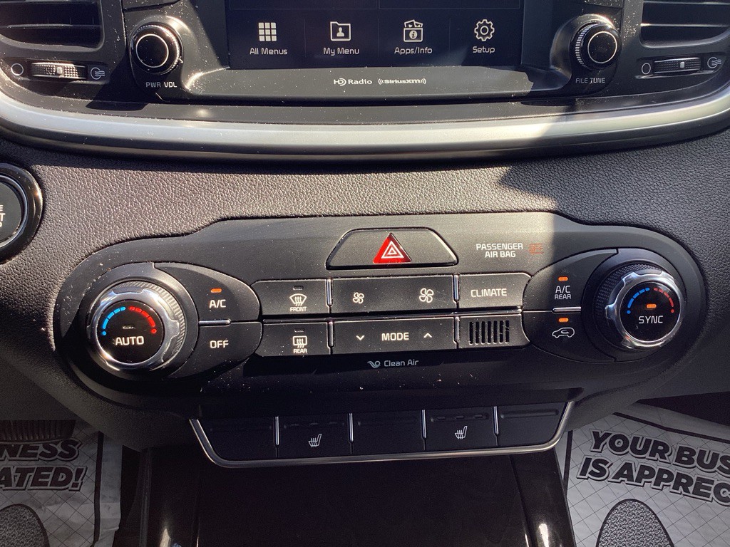 2017 Kia Sorento Image 18