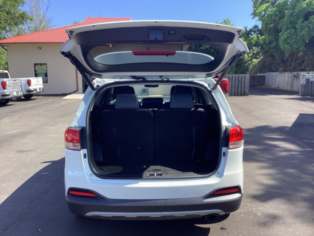 2017 Kia Sorento Image 23