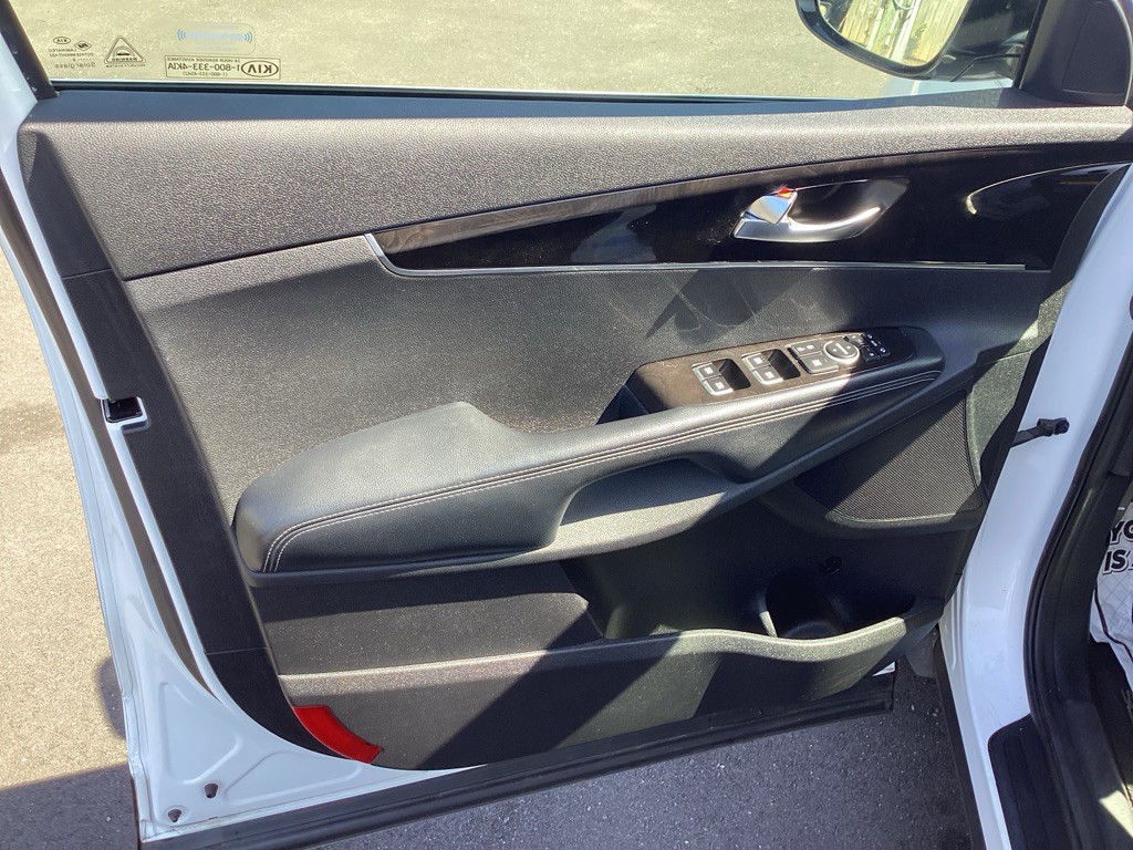 2017 Kia Sorento Image 27