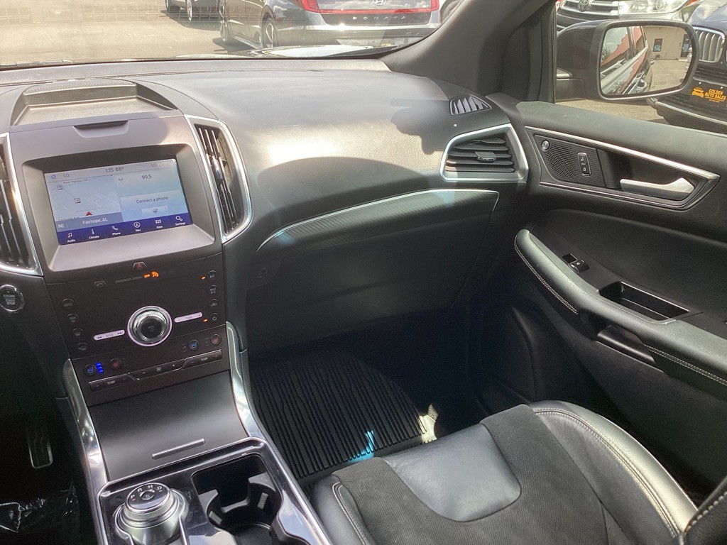 2020 Ford Edge Image 15