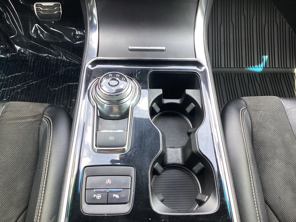 2020 Ford Edge Image 19
