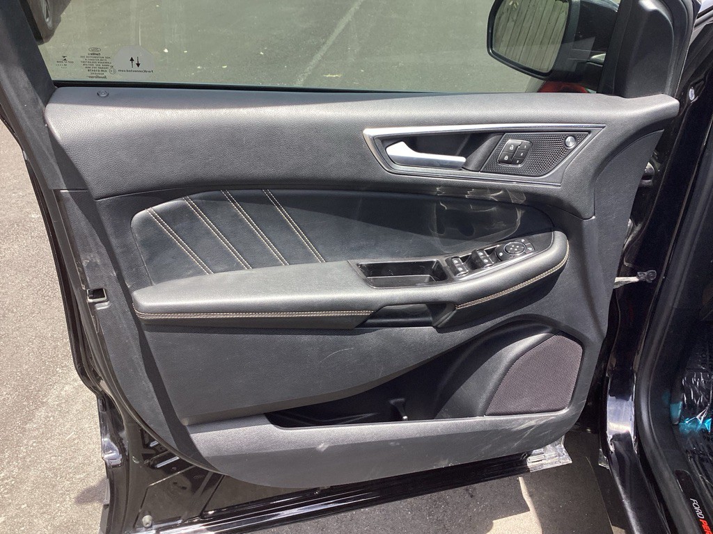2020 Ford Edge Image 26