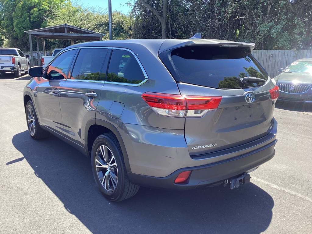 2017 Toyota Highlander Image 5