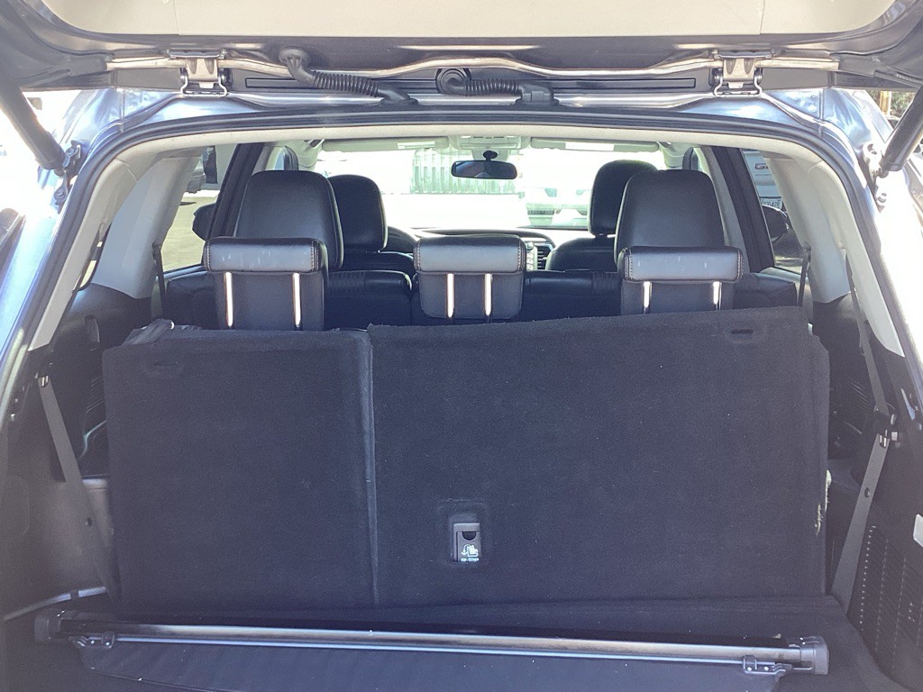 2017 Toyota Highlander Image 14